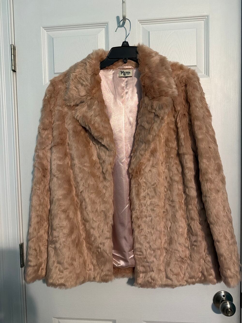 Women’s Large light Pink Mumu Faux Fur